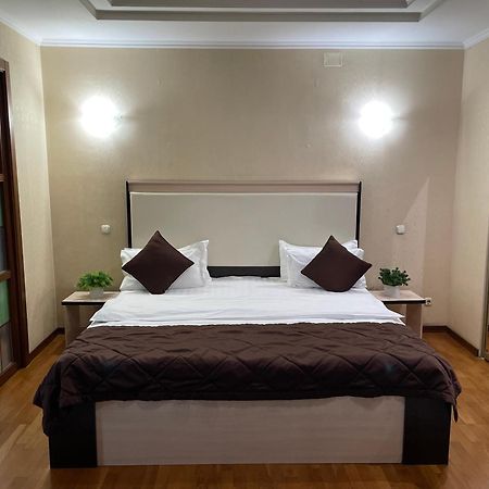 Apartment 5 Almaty Luaran gambar