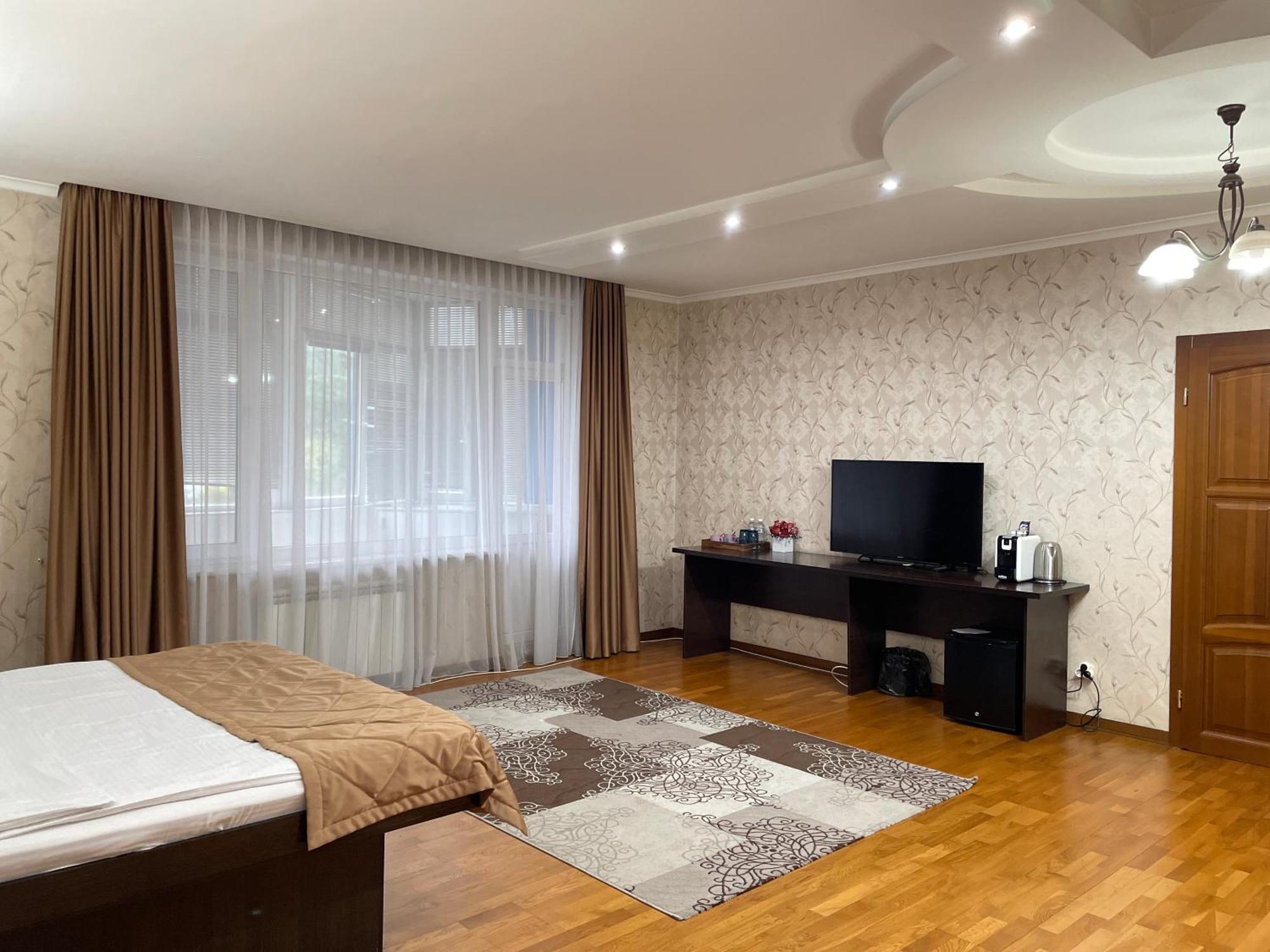 Apartment 5 Almaty Luaran gambar