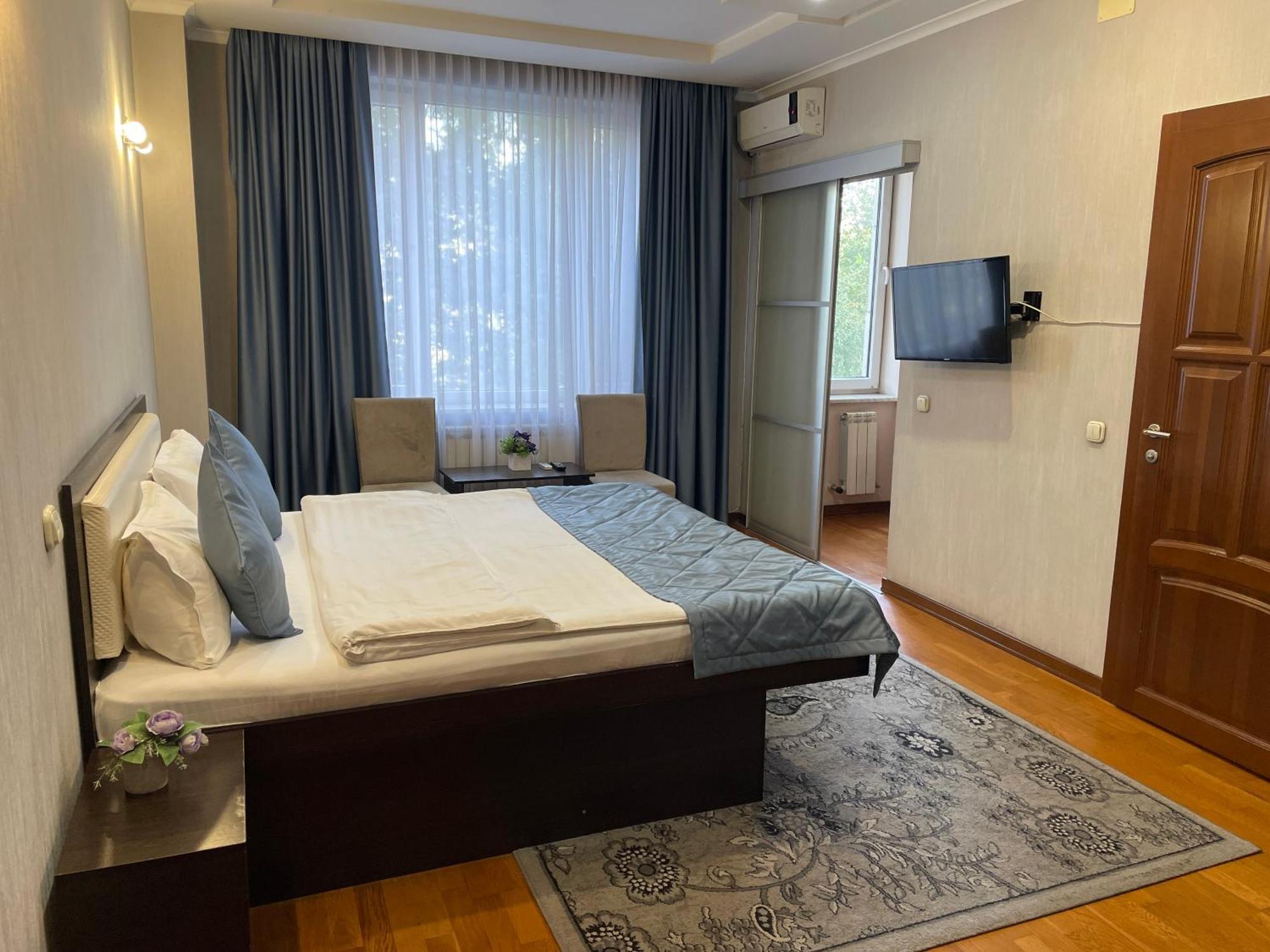 Apartment 5 Almaty Luaran gambar
